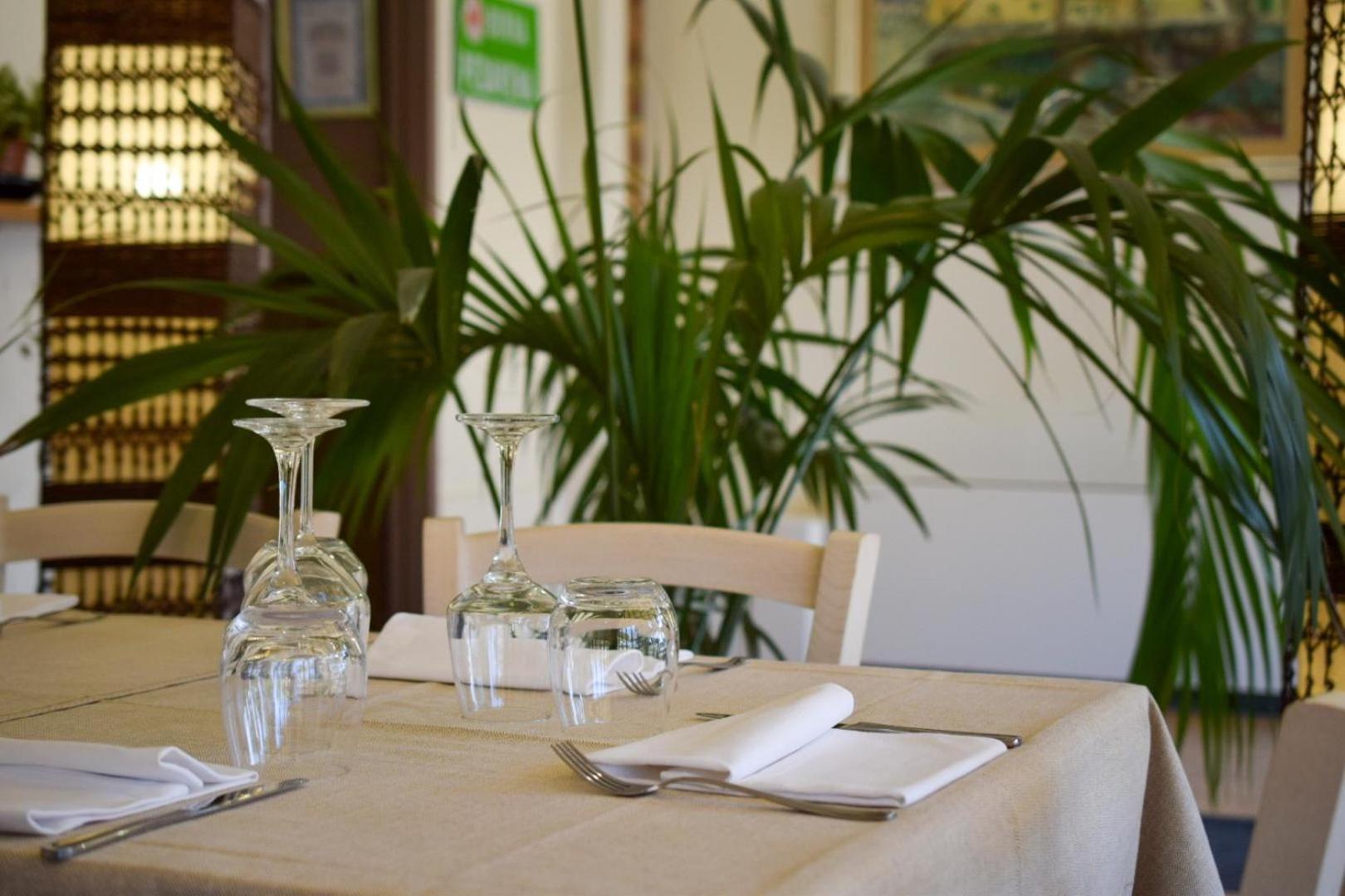 Aparthotel Costa Paradiso Лидо Адриано Екстериор снимка
