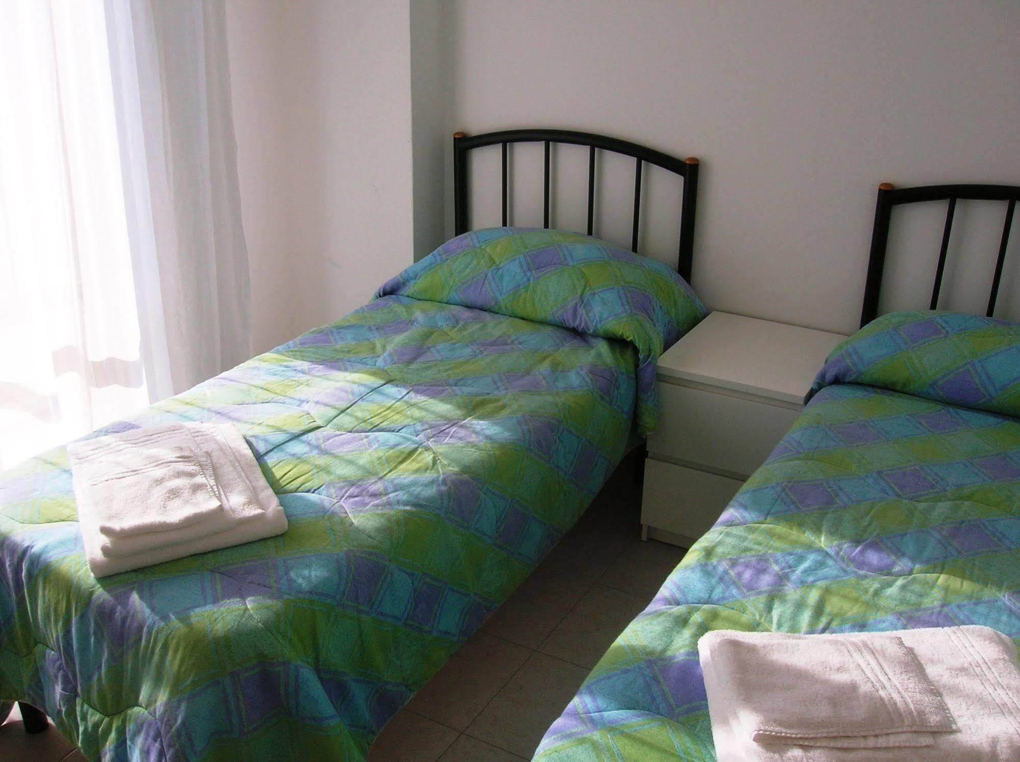 Aparthotel Costa Paradiso Лидо Адриано Екстериор снимка