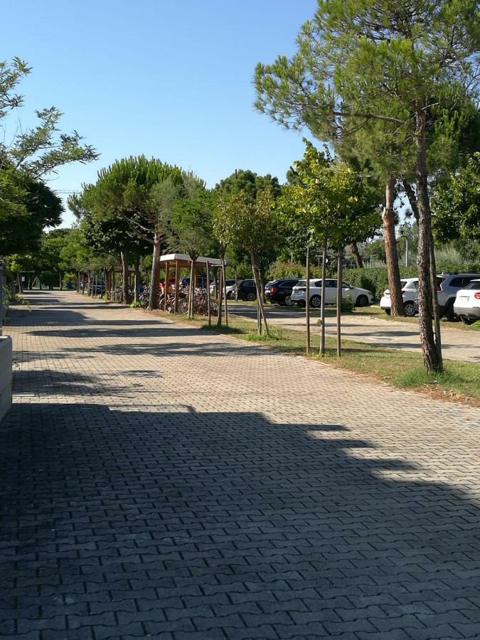 Aparthotel Costa Paradiso Лидо Адриано Екстериор снимка